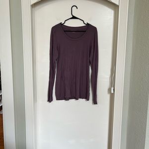 Maurice’s purple long sleeve stretch tee